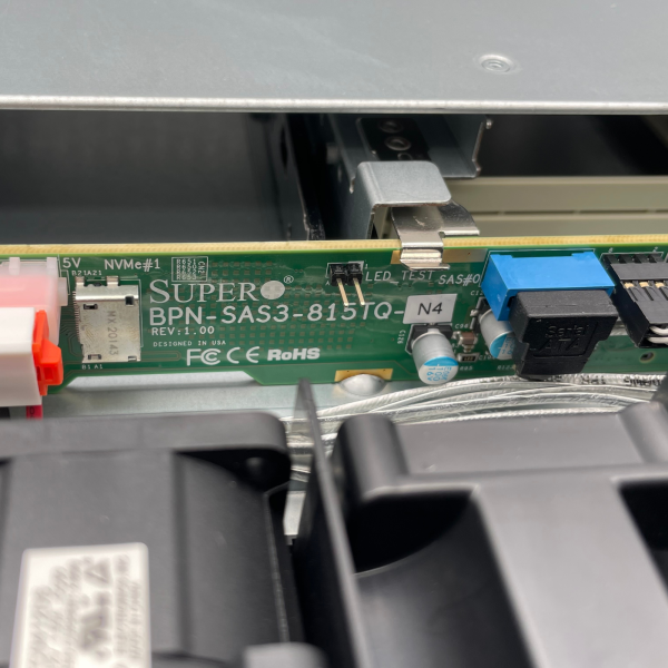 Supermicro CSE-815 Chassis 4x3,5" SATA/SAS BPN-SAS3-815TQ-N4 NVMe PWS-504P-1R WIO