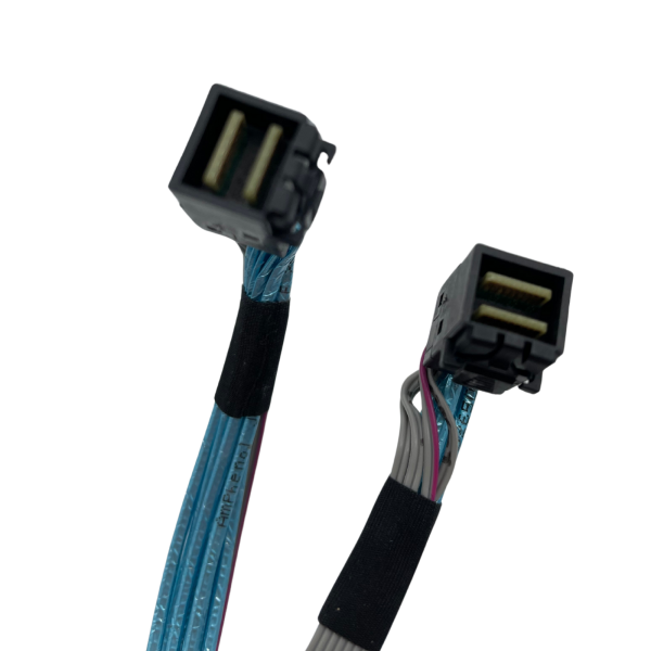 Supermicro CBL-SAST-0532 SFF-8643 to SFF-8643 50cm Kabel 12Gb/s SAS3