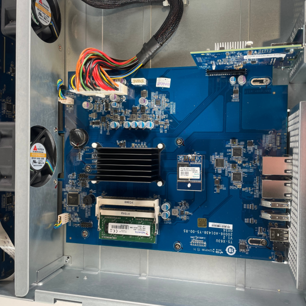 QNAP TS-863U-RP + QXG-10G1T 12x 3.5" 4x 1GbE 1x10GbE RJ45 NAS 2U Rack NAS Server