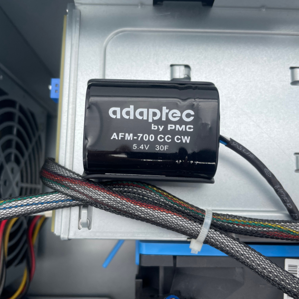 Terra Miniserver G4 Intel Xeon E-2224 32 GB 2666 MHz DDR4 ASR-8405 P11C-I 4x LFF