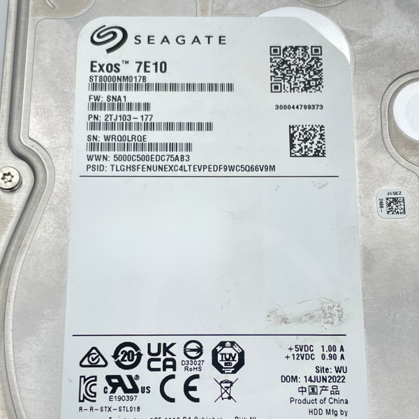 Seagate Exos 7E10 8TB 6Gb/s Festplatte 3,5 Zoll SATA III ST8000NM017B