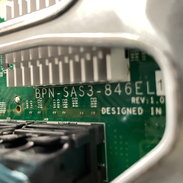 Supermicro CSE-847 4U 36x3,5 SATA SAS BPN-SAS3-846EL1 2x 1280W SQ Server Gehäuse