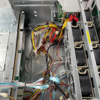 Supermicro CSE-847 4U 36x3,5 SATA SAS BPN-SAS3-846EL1 2x 1280W Server mit Caddys