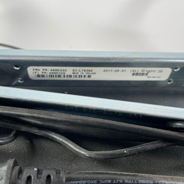 IBM 1U 17" Rackmount Flat Panel Console Kit 1723-HC1 KVM QWERTY Keyboard