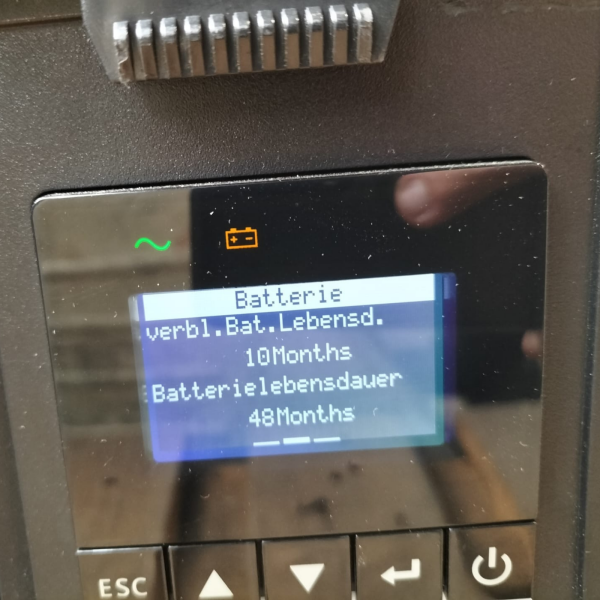 Eaton 5PX 2200i RT3U G2 USV 2200W 2200VA 8x C13 2x C19 LCD Rack 5PX2200IRT3UG2