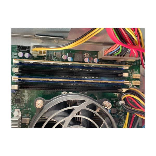 Supermicro CSE-731, X11SSL-F, SAS9361-8i, Xeon E3 1275 V6, PWS-305-PQ, 2x 16GB 2Rx8 PC4-2400T