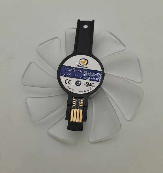 Nitro Sapphire Cooler CF1015H12D DC 12V 0,42 A AD587-3 transparent