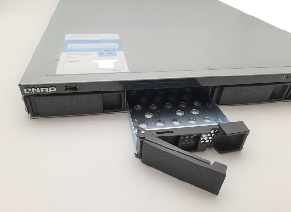 QNAP NAS Storage TS-463U-RP inkl. 2x Netzteil DPS-250AB-81 A