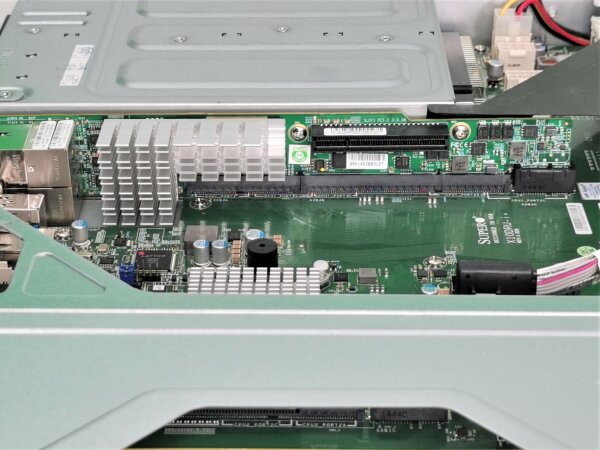 Supermicro CSE-819U X10DRU-i 2x E5-2667 V3 256GB DDR4 2133P 4x3,5" Caddys, Rails